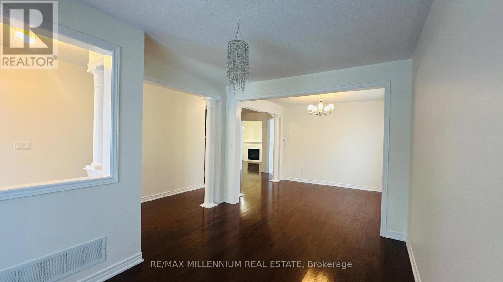 365 Peter Rupert Avenue, Vaughan, Ontario  L6A 4N8 - Photo 2 - N12532354