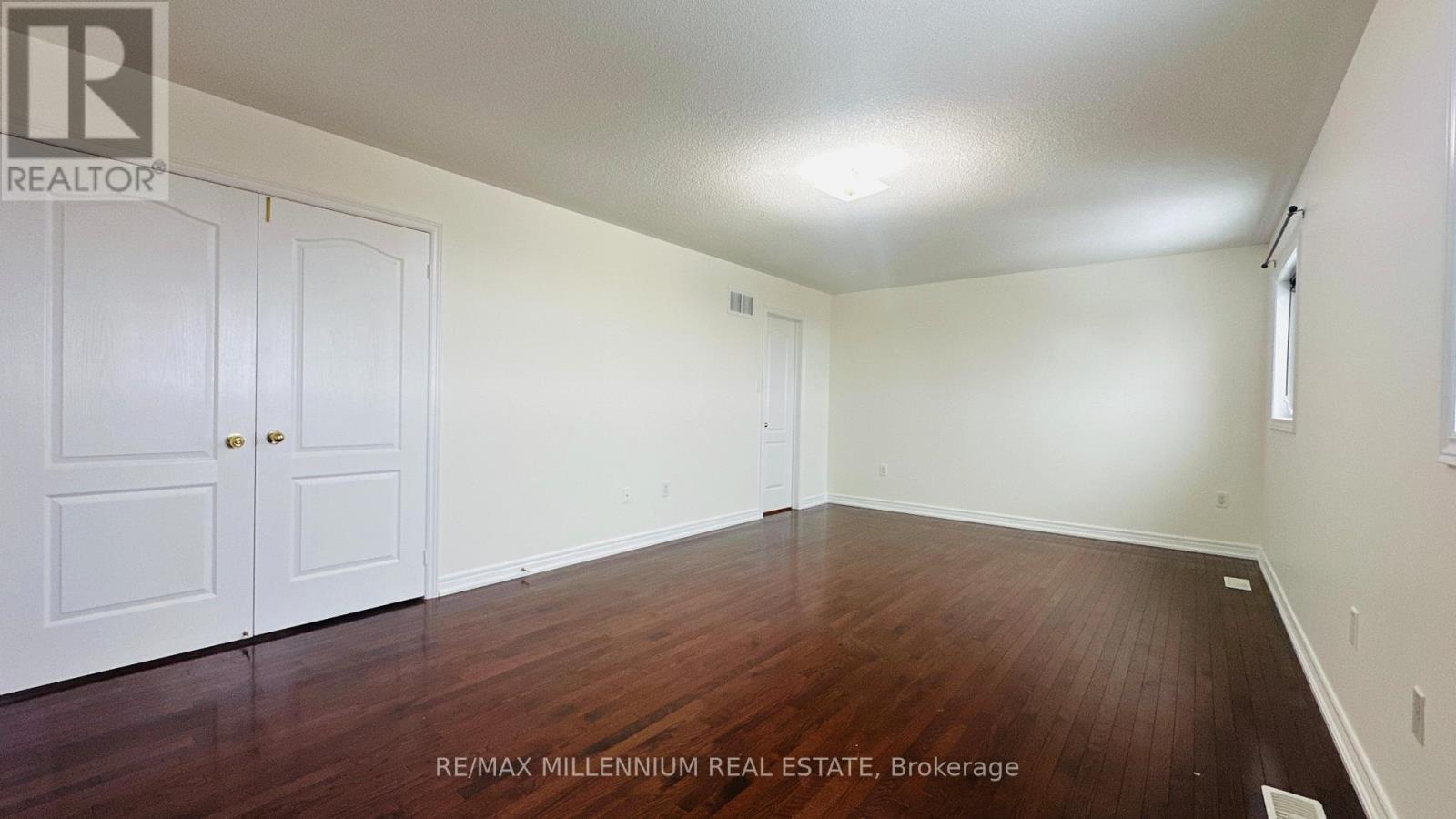 365 Peter Rupert Avenue, Vaughan, Ontario  L6A 4N8 - Photo 8 - N12532354