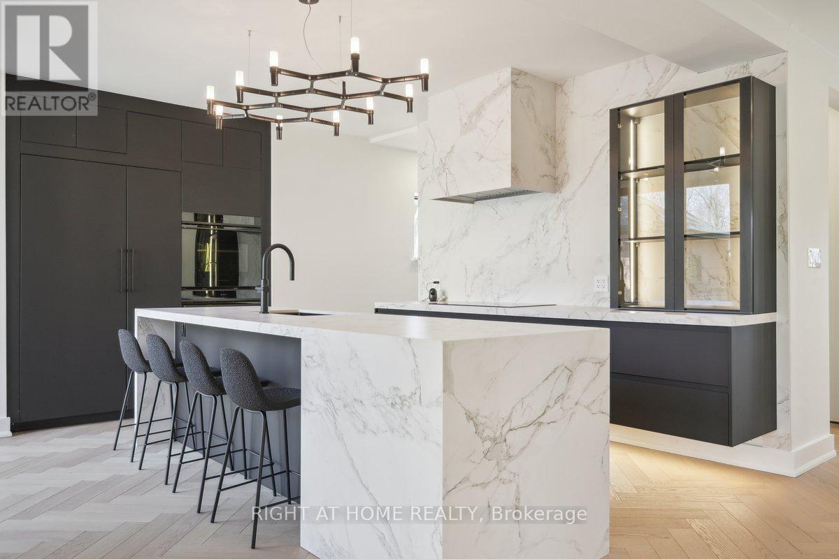 2187 Lakeshore Road, Burlington, Ontario  L7R 1A5 - Photo 15 - W12452263