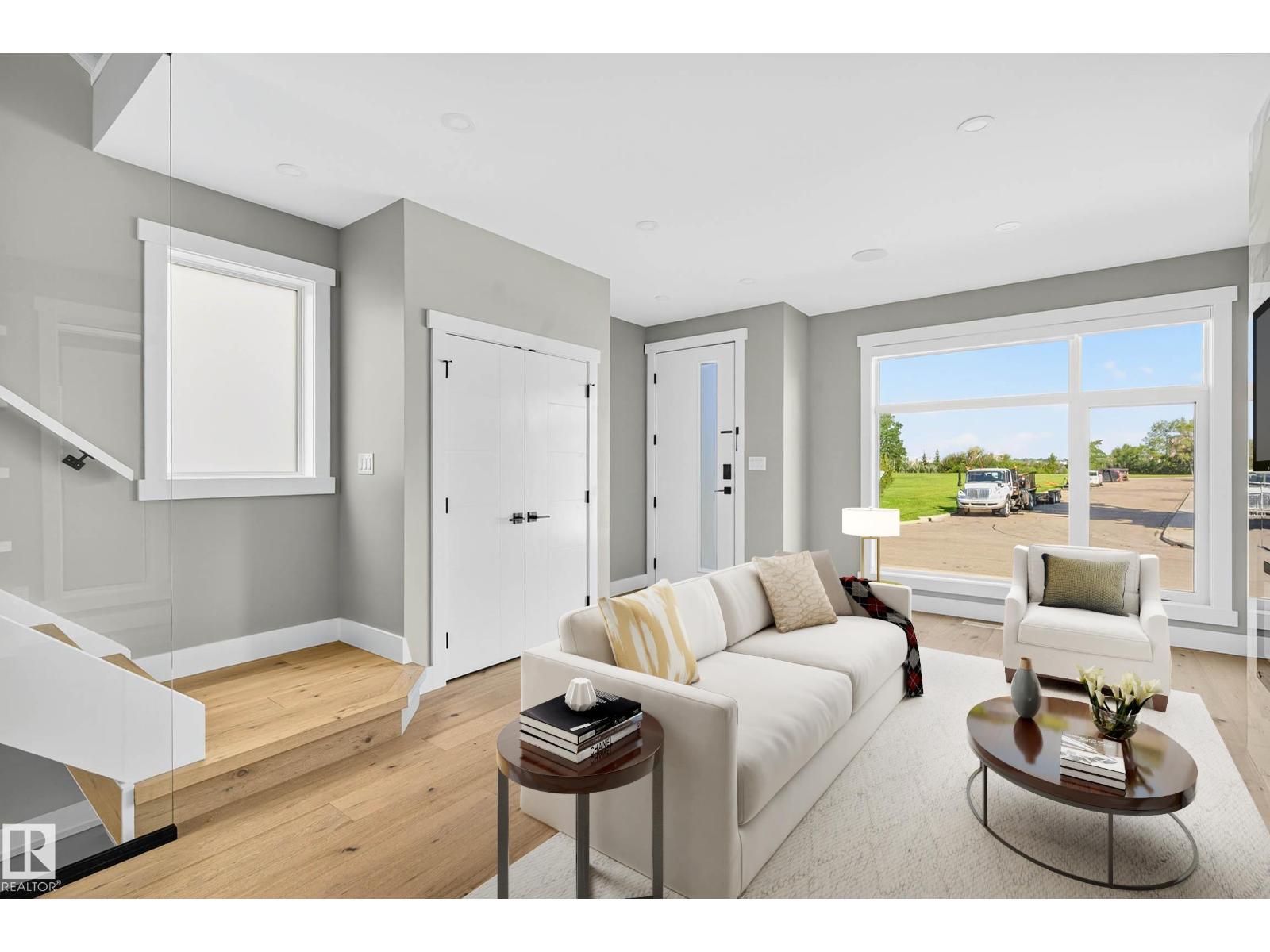 8805 Strathearn Dr Nw, Edmonton, Alberta  T6C 4C8 - Photo 4 - E4464158