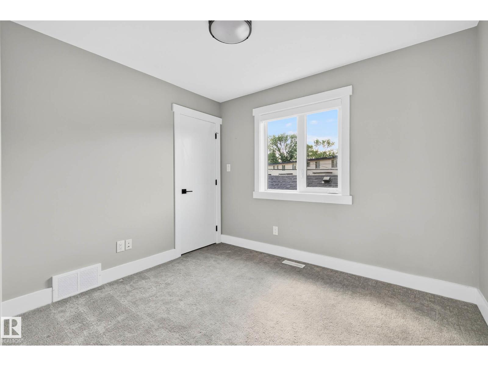 8805 Strathearn Dr Nw, Edmonton, Alberta  T6C 4C8 - Photo 14 - E4464158