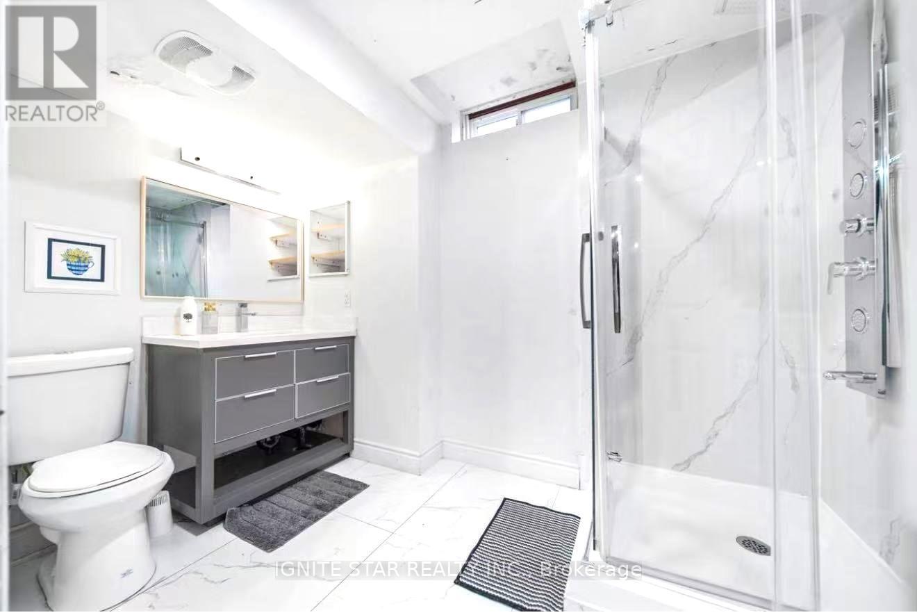 Basement Apartment - 2537 Ambercroft Trail, Mississauga, Ontario  L5M 4K5 - Photo 14 - W12532990