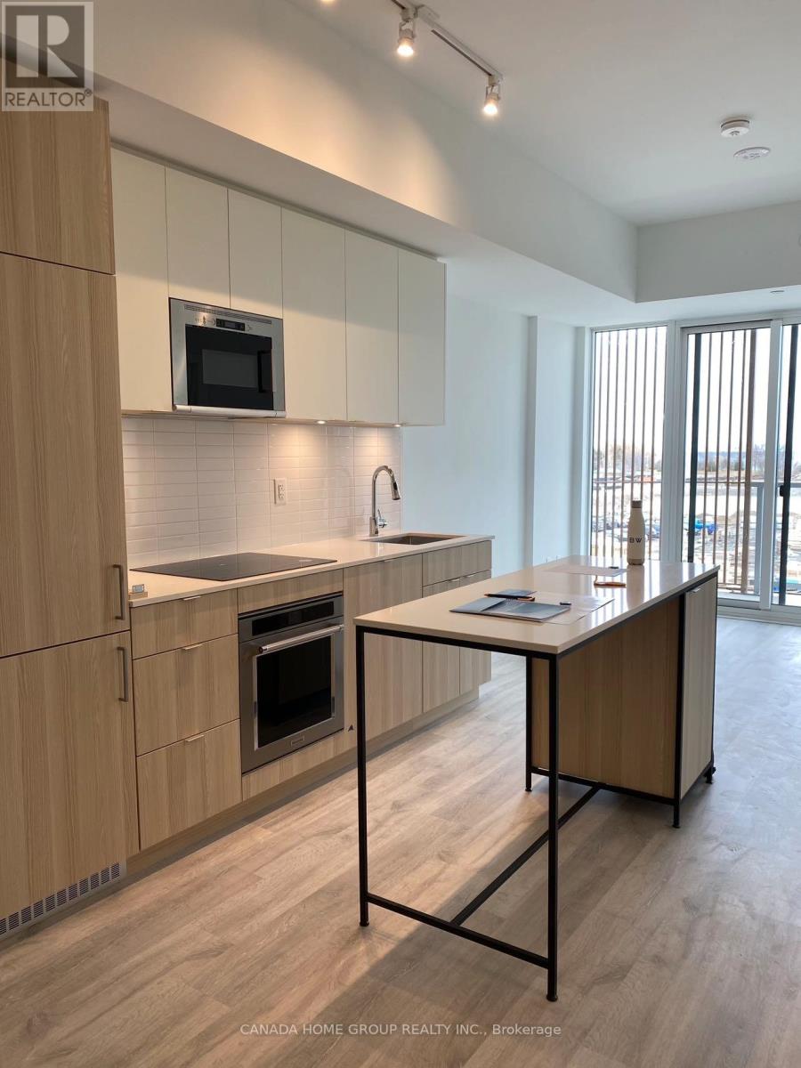 316 - 220 Missinnihe Way, Mississauga, Ontario  L5H 0A9 - Photo 4 - W12533224