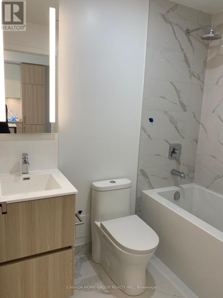 316 - 220 Missinnihe Way, Mississauga, Ontario  L5H 0A9 - Photo 5 - W12533224