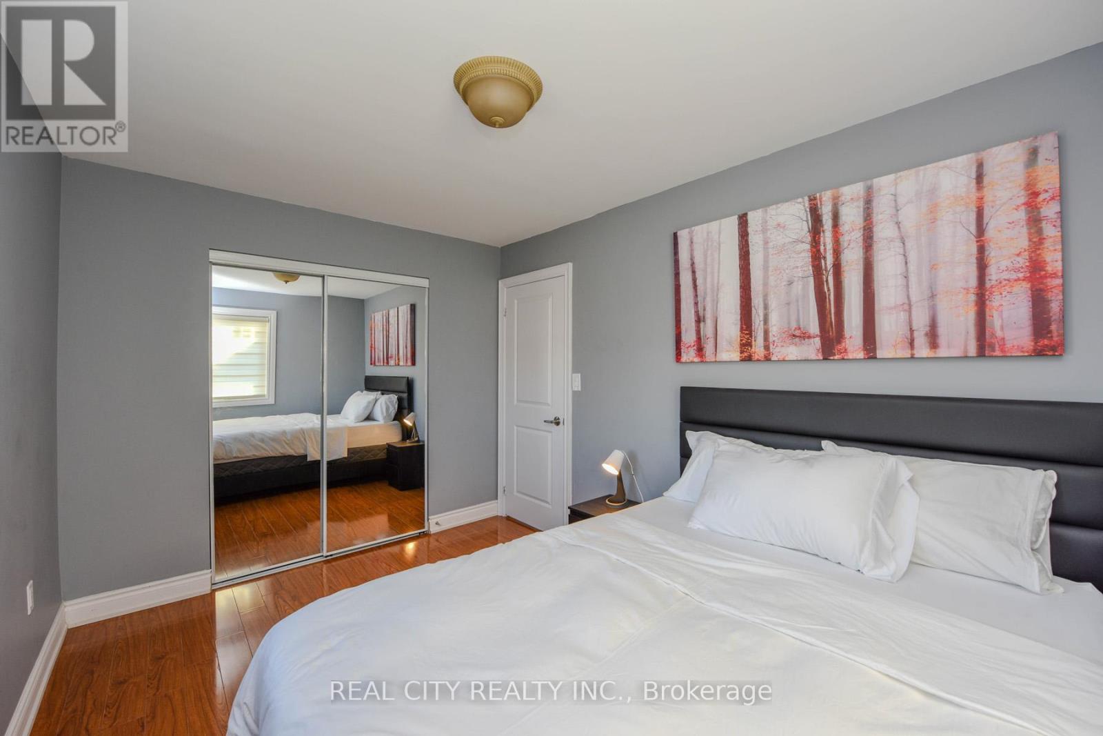 7020 Black Walnut Trail, Mississauga, Ontario  L5N 7N7 - Photo 33 - W12533226