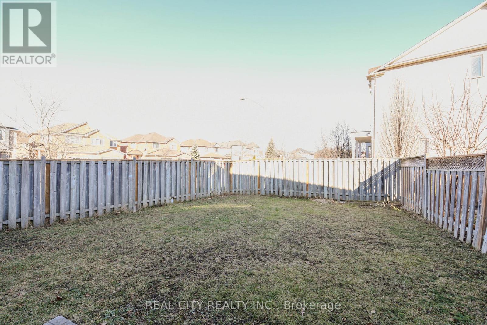 7020 Black Walnut Trail, Mississauga, Ontario  L5N 7N7 - Photo 48 - W12533226