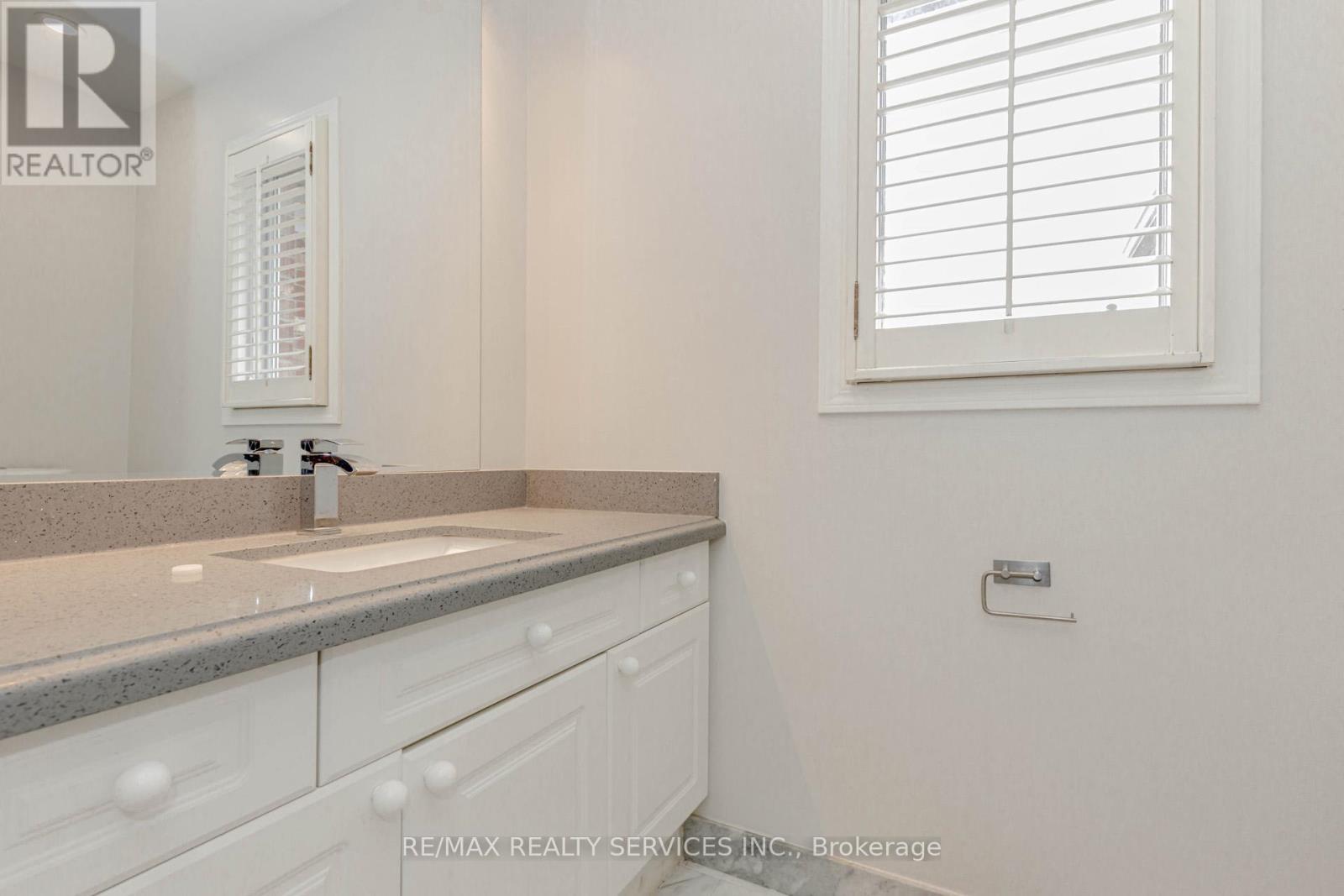 106 Narrow Valley Crescent, Brampton, Ontario  L6R 2M6 - Photo 31 - W12533228