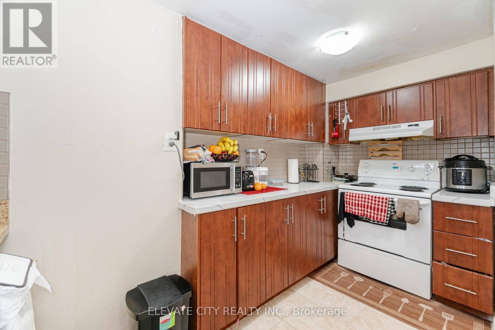 5576 Ethan Drive, Mississauga, Ontario  L5M 0W1 - Photo 21 - W12533234