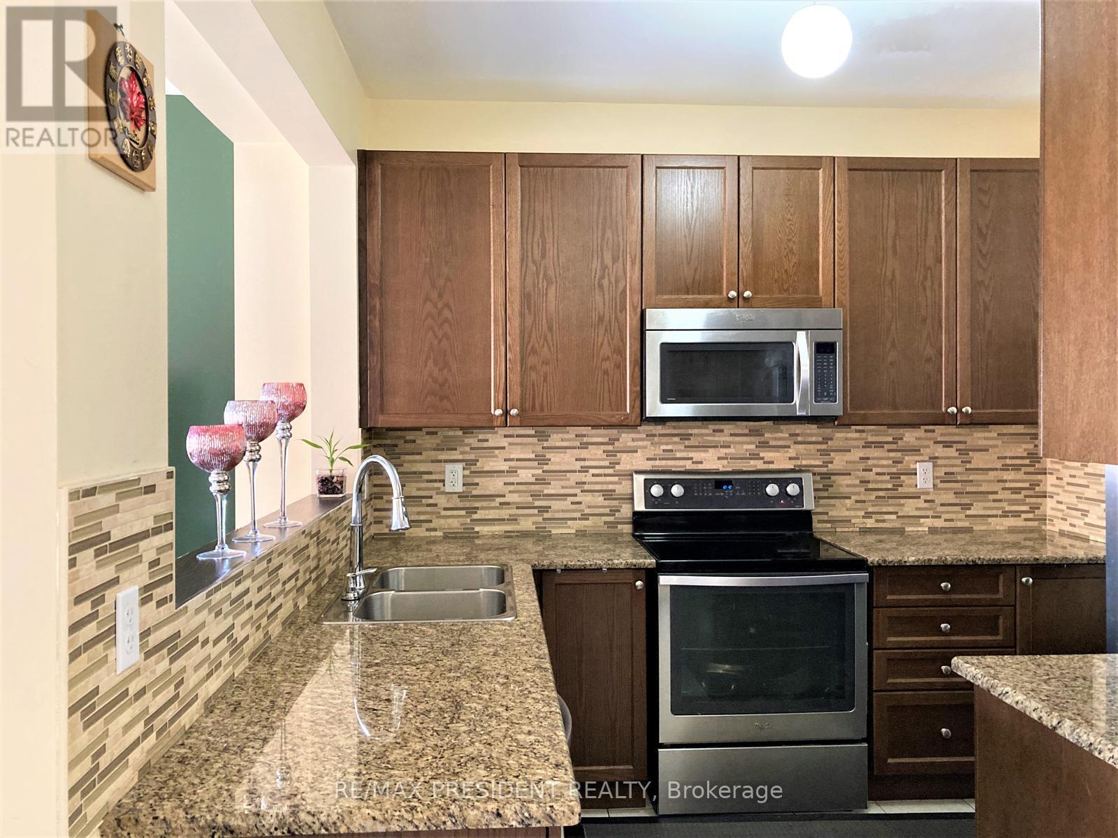 23 Gulfbrook Circle, Brampton, Ontario  L6Z 0G5 - Photo 4 - W12533236