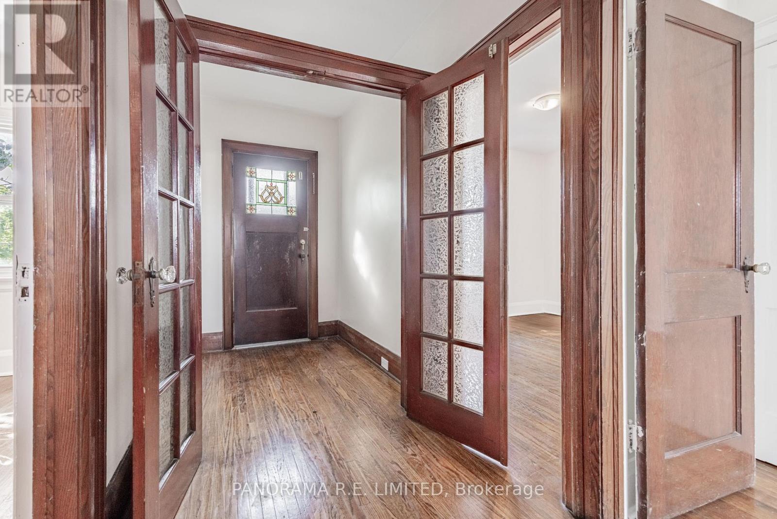 134 Rockwell Avenue, Toronto, Ontario  M6N 1P2 - Photo 20 - W12533248