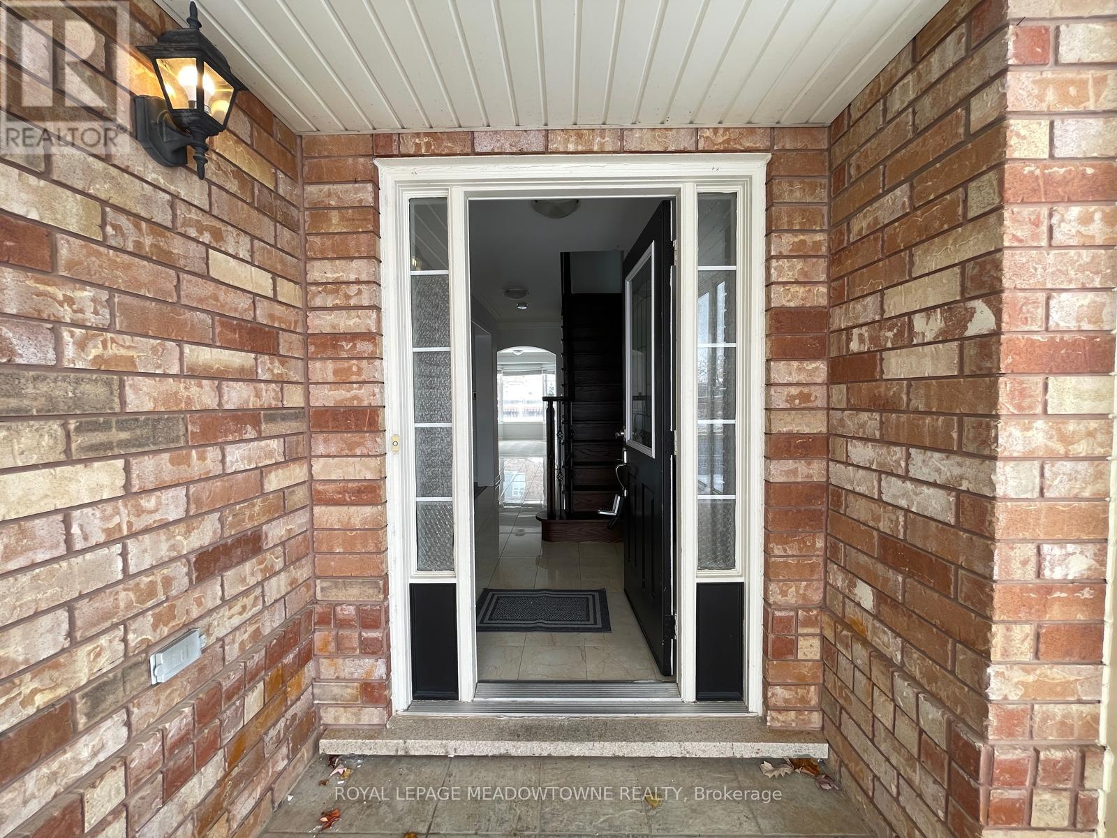 1322 Clark Boulevard, Milton, Ontario  L9T 6L4 - Photo 32 - W12533302