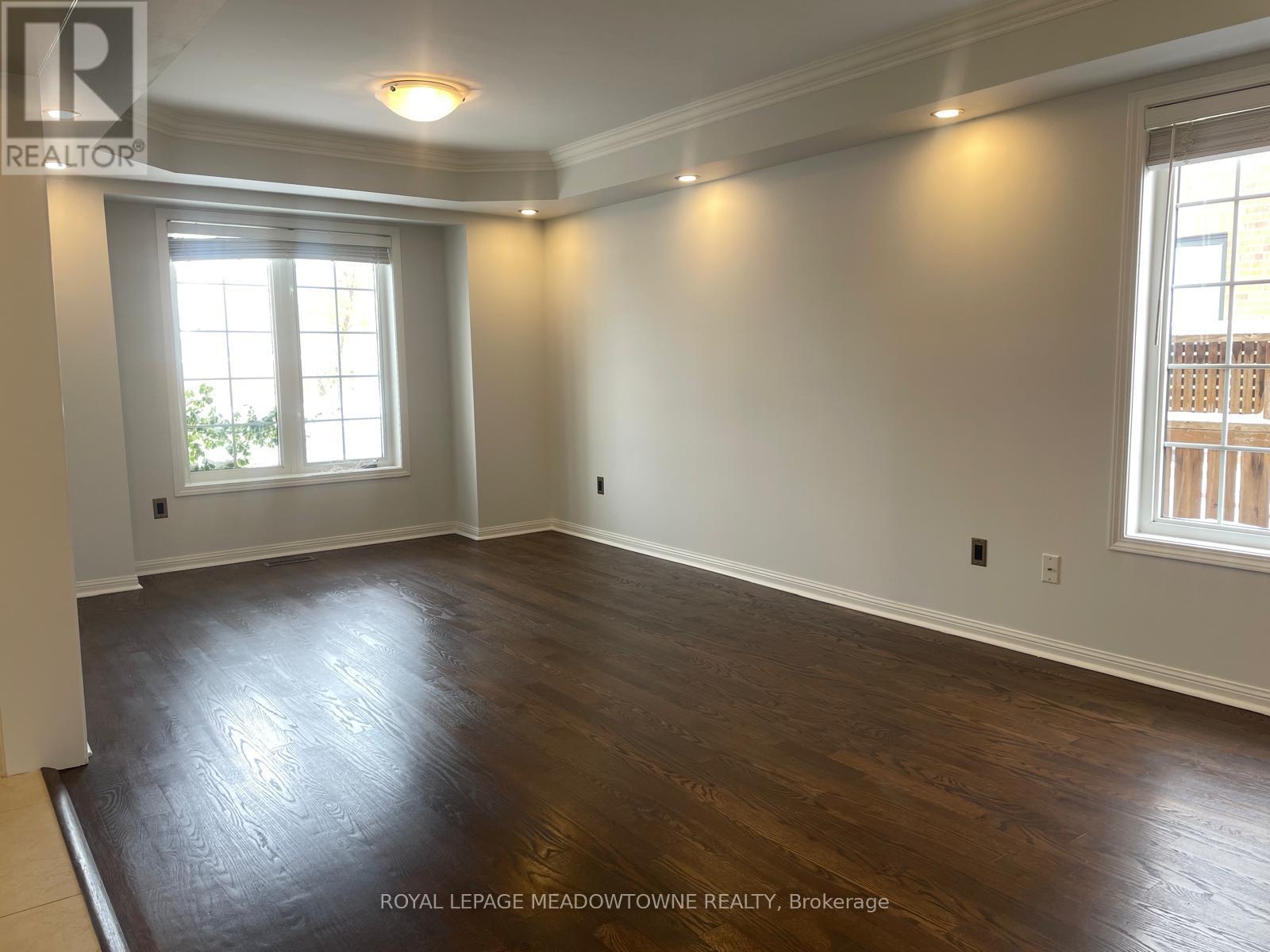 1322 Clark Boulevard, Milton, Ontario  L9T 6L4 - Photo 4 - W12533302