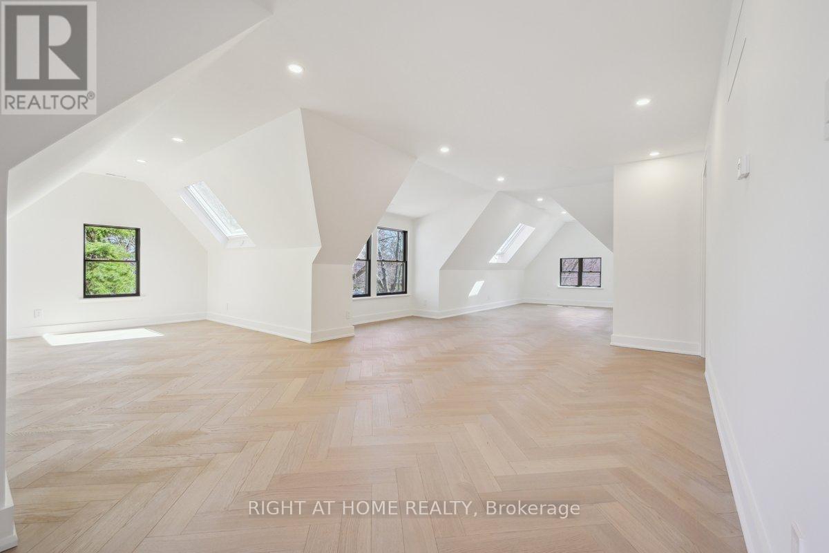 2187 Lakeshore Road, Burlington, Ontario  L7R 1A5 - Photo 34 - W12452263