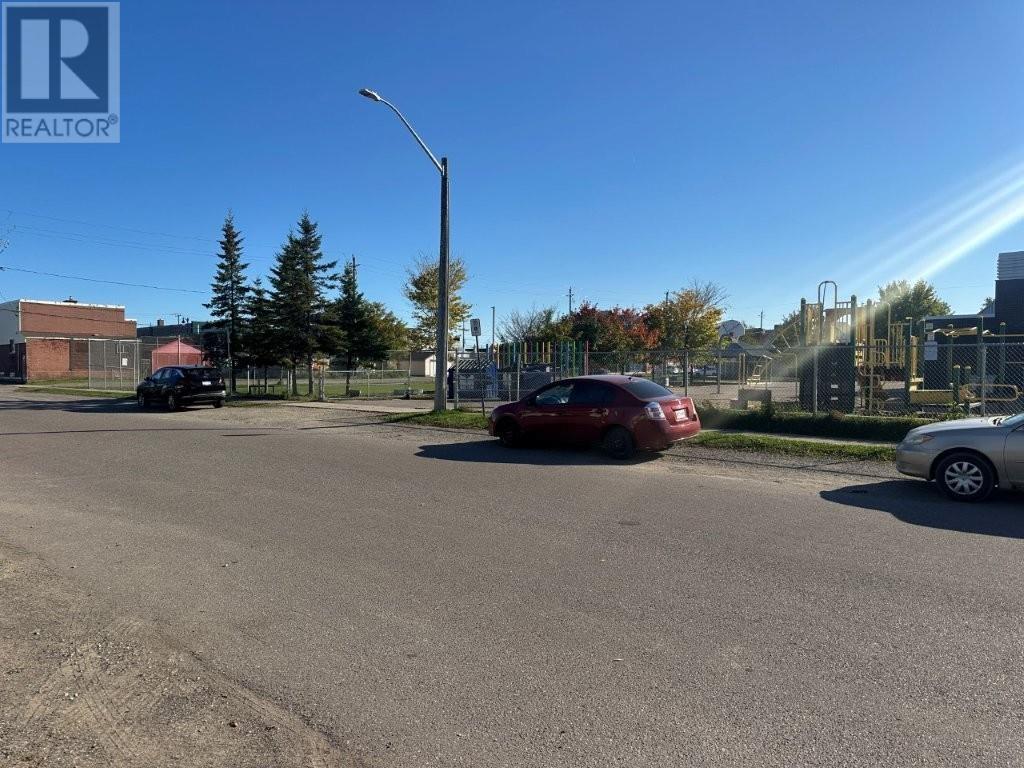 129 Robertson Street, Thunder Bay, Ontario  P7C 2N6 - Photo 46 - TB253379