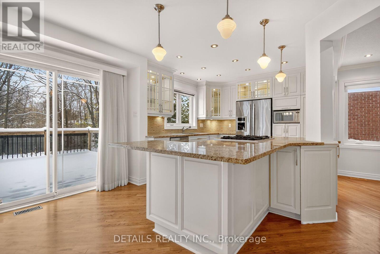 41 Weslock Way, Ottawa, Ontario  K2K 2K5 - Photo 13 - X12533338