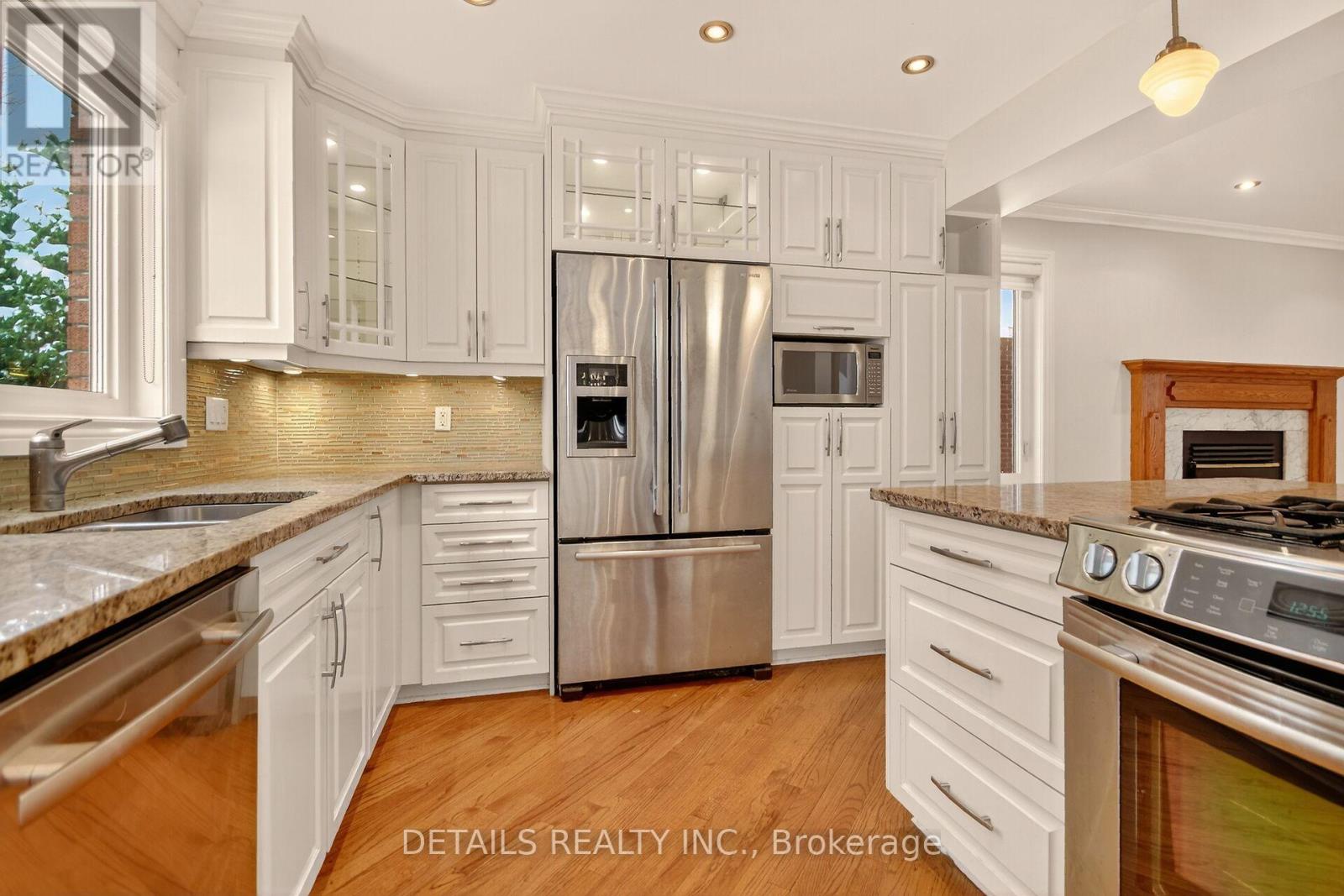 41 Weslock Way, Ottawa, Ontario  K2K 2K5 - Photo 15 - X12533338