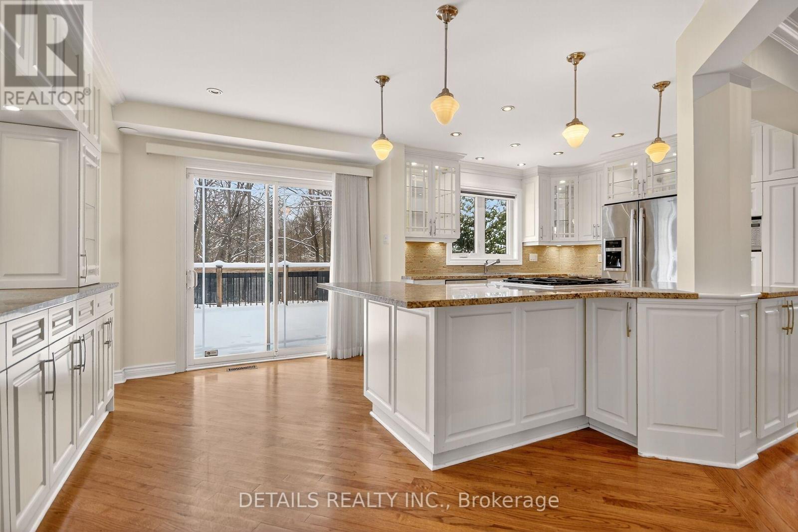 41 Weslock Way, Ottawa, Ontario  K2K 2K5 - Photo 16 - X12533338