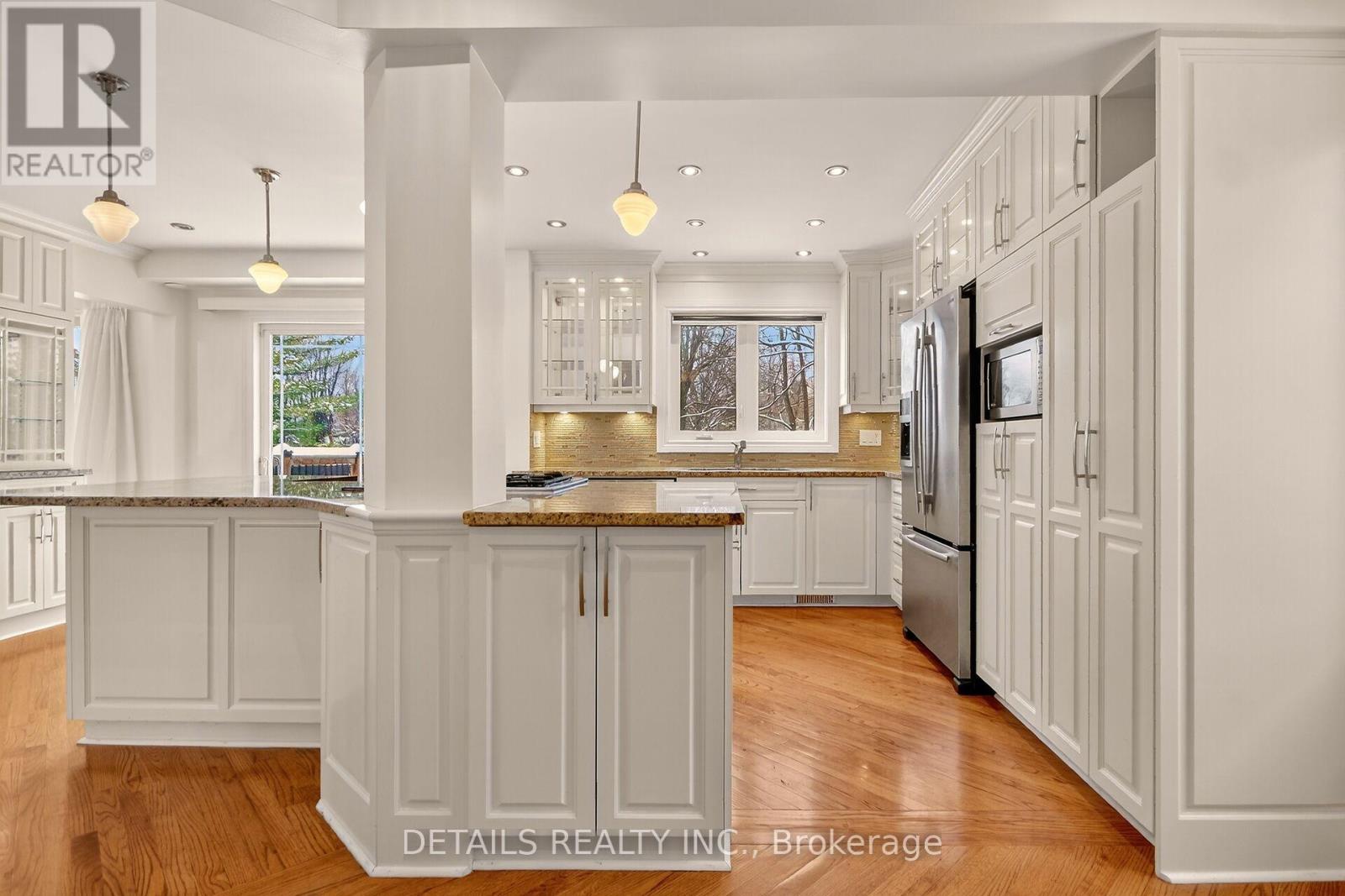 41 Weslock Way, Ottawa, Ontario  K2K 2K5 - Photo 17 - X12533338