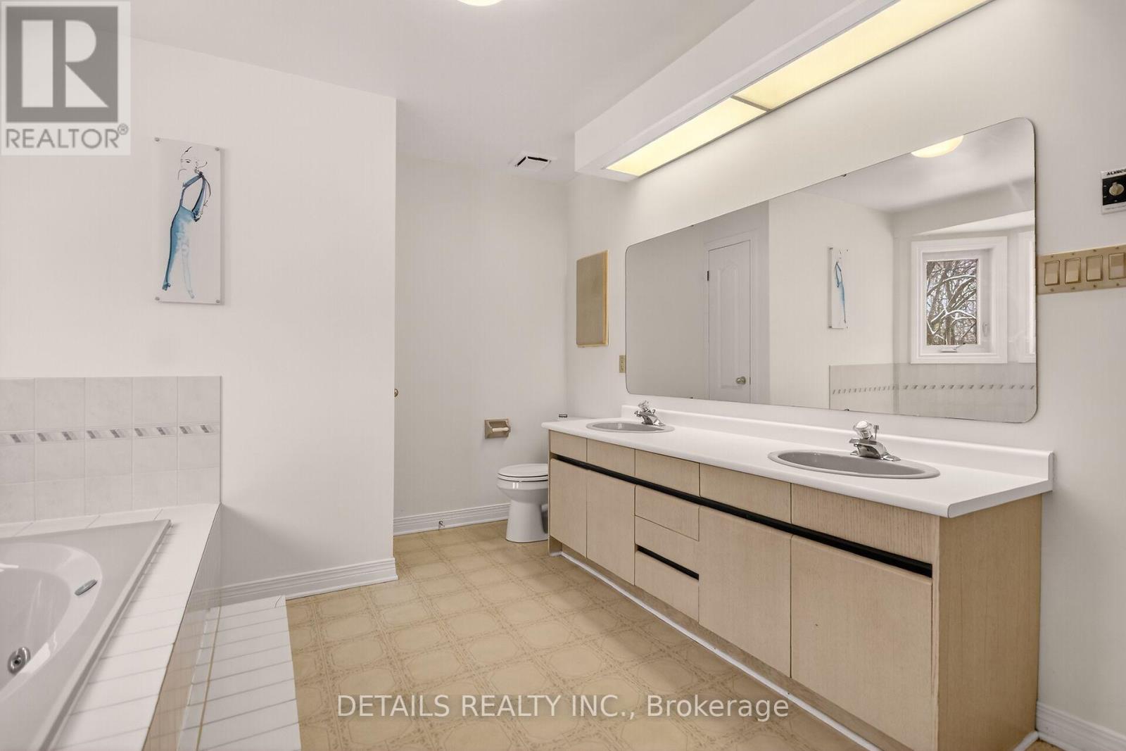 41 Weslock Way, Ottawa, Ontario  K2K 2K5 - Photo 24 - X12533338