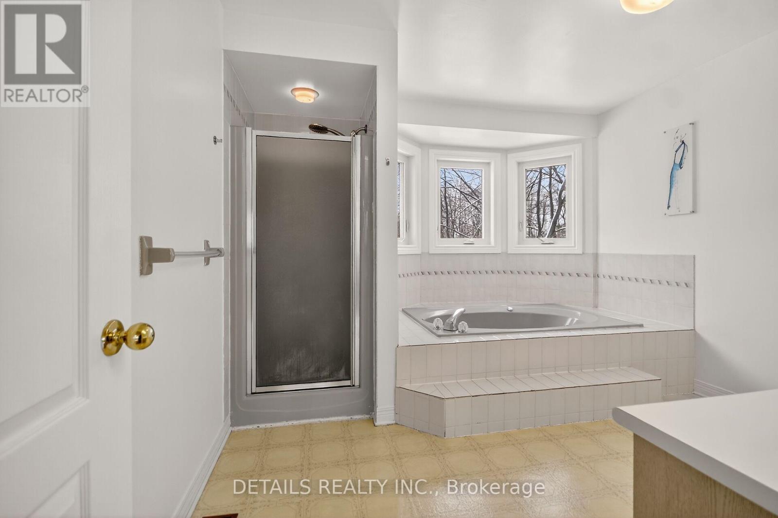 41 Weslock Way, Ottawa, Ontario  K2K 2K5 - Photo 25 - X12533338