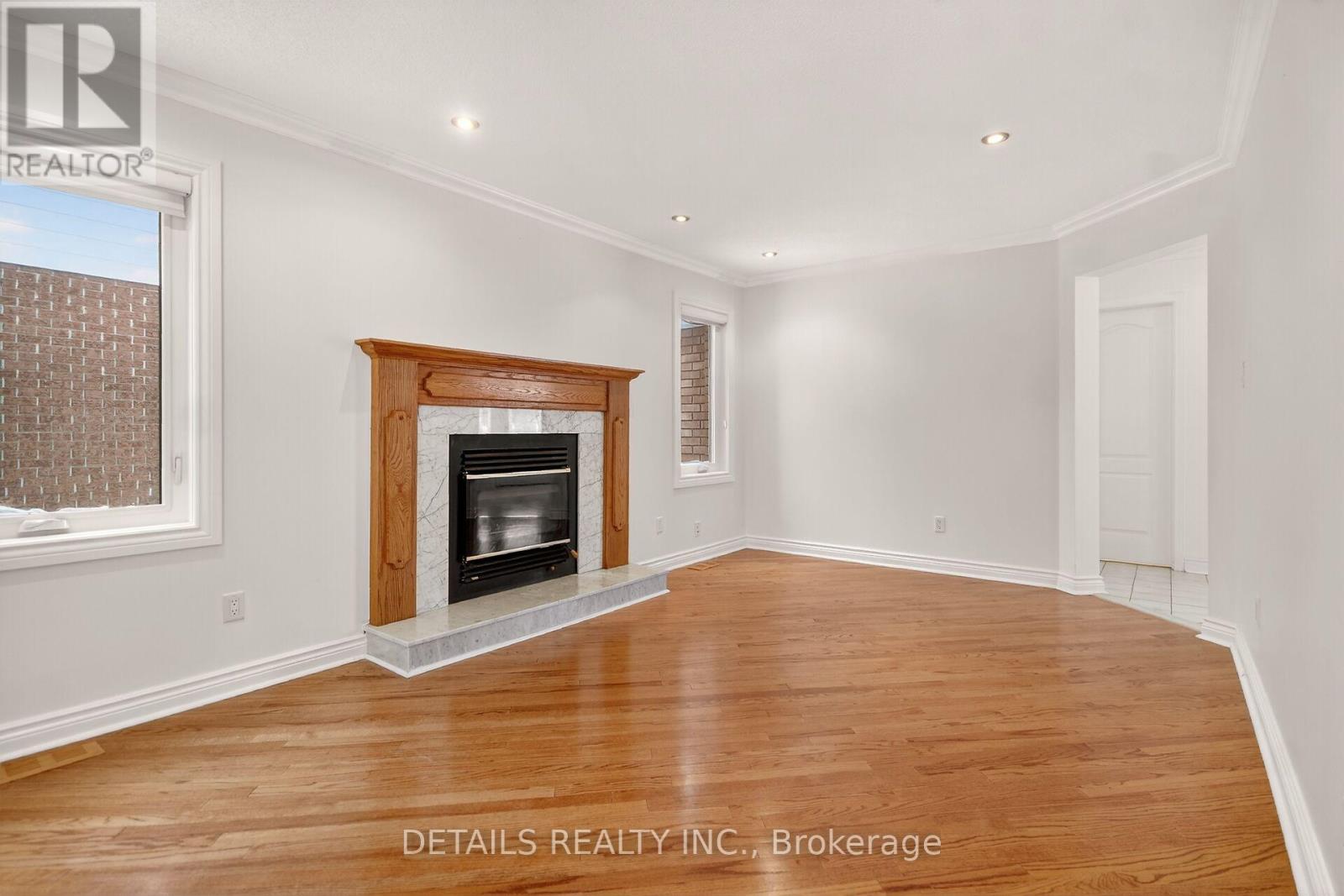 41 Weslock Way, Ottawa, Ontario  K2K 2K5 - Photo 9 - X12533338