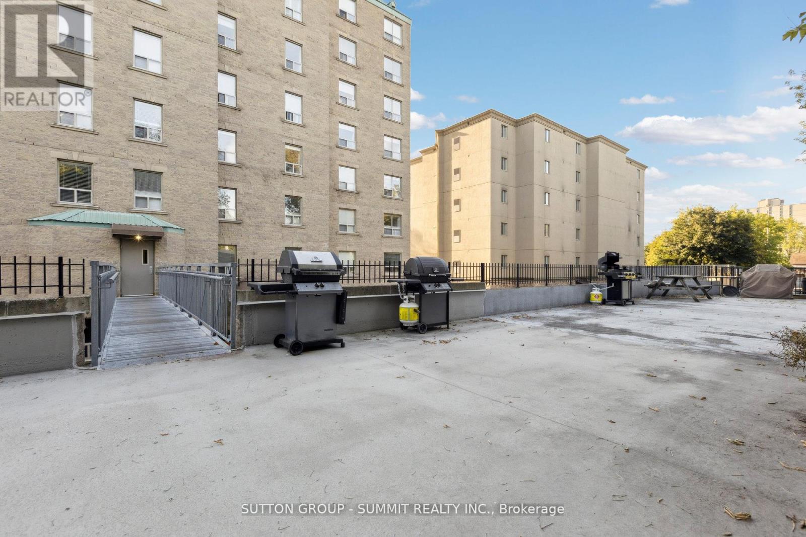 401 - 281 Bristol Street, Guelph, Ontario  N1H 8J3 - Photo 37 - X12533240