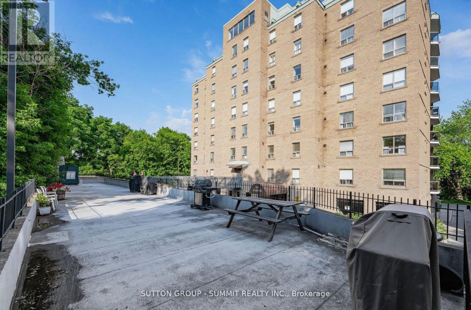 401 - 281 Bristol Street, Guelph, Ontario  N1H 8J3 - Photo 38 - X12533240