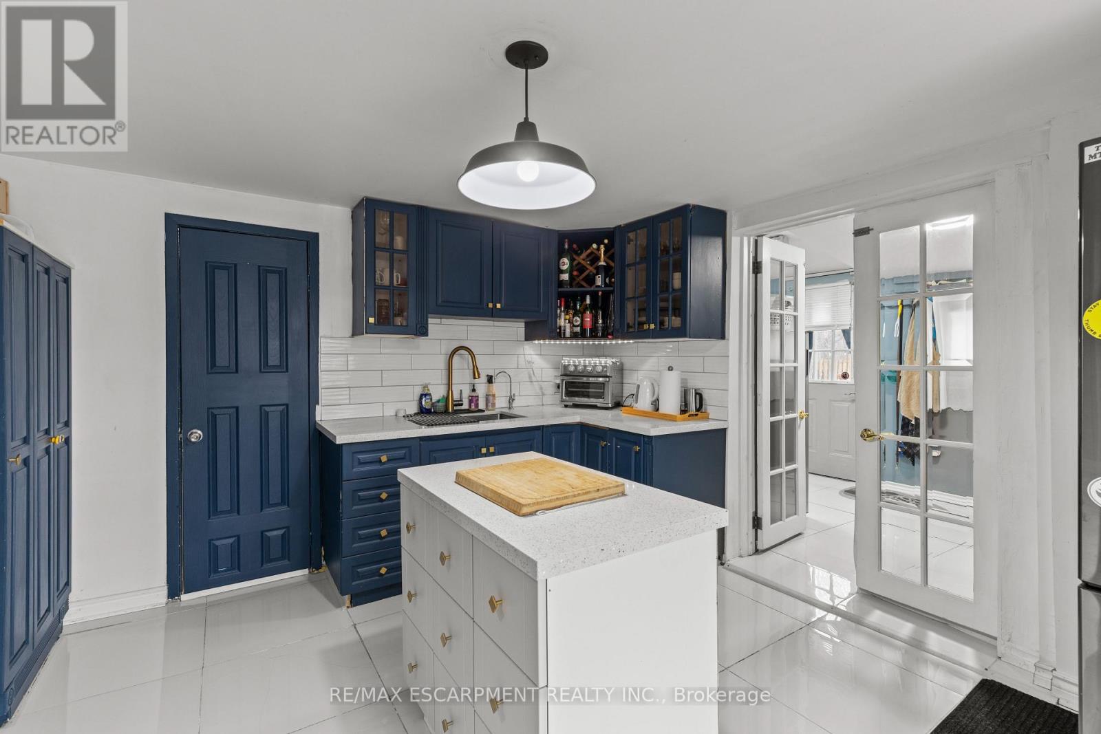 4774 Saint Clair Avenue E, Niagara Falls, Ontario  L2E 3T1 - Photo 23 - X12533250