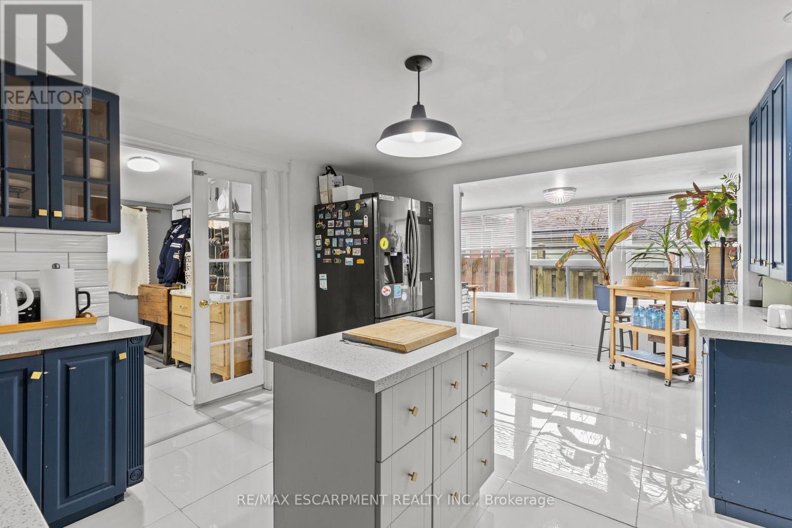 4774 Saint Clair Avenue E, Niagara Falls, Ontario  L2E 3T1 - Photo 27 - X12533250