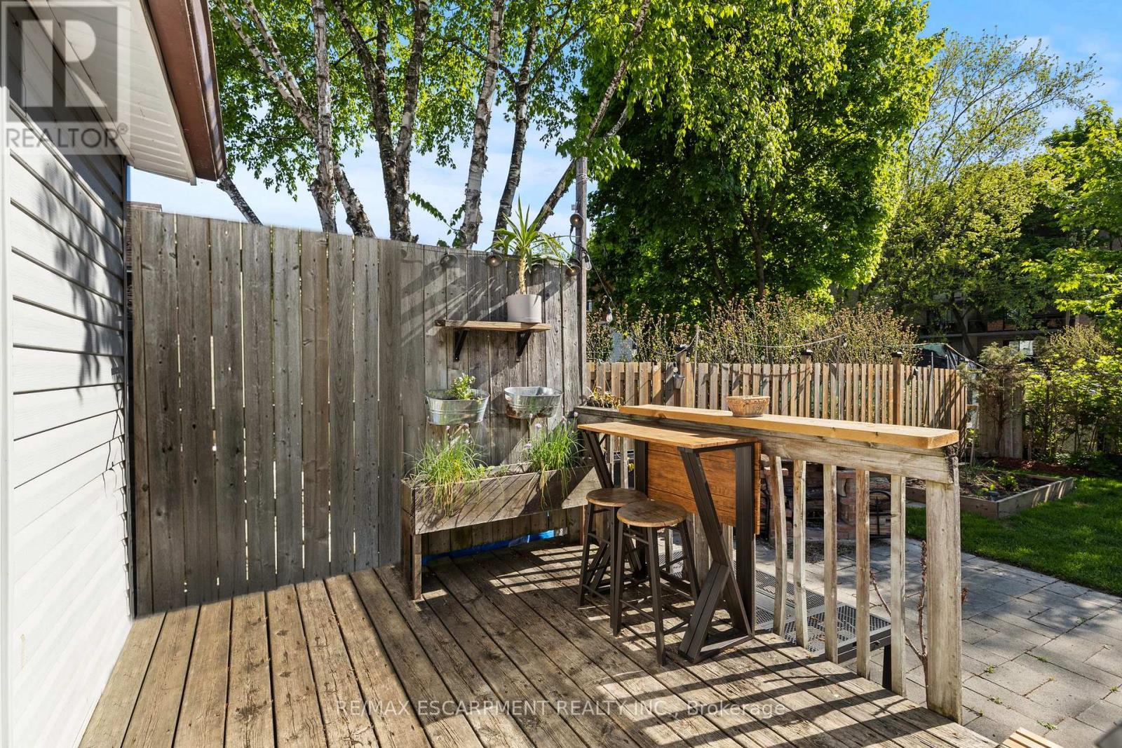 4774 Saint Clair Avenue E, Niagara Falls, Ontario  L2E 3T1 - Photo 42 - X12533250