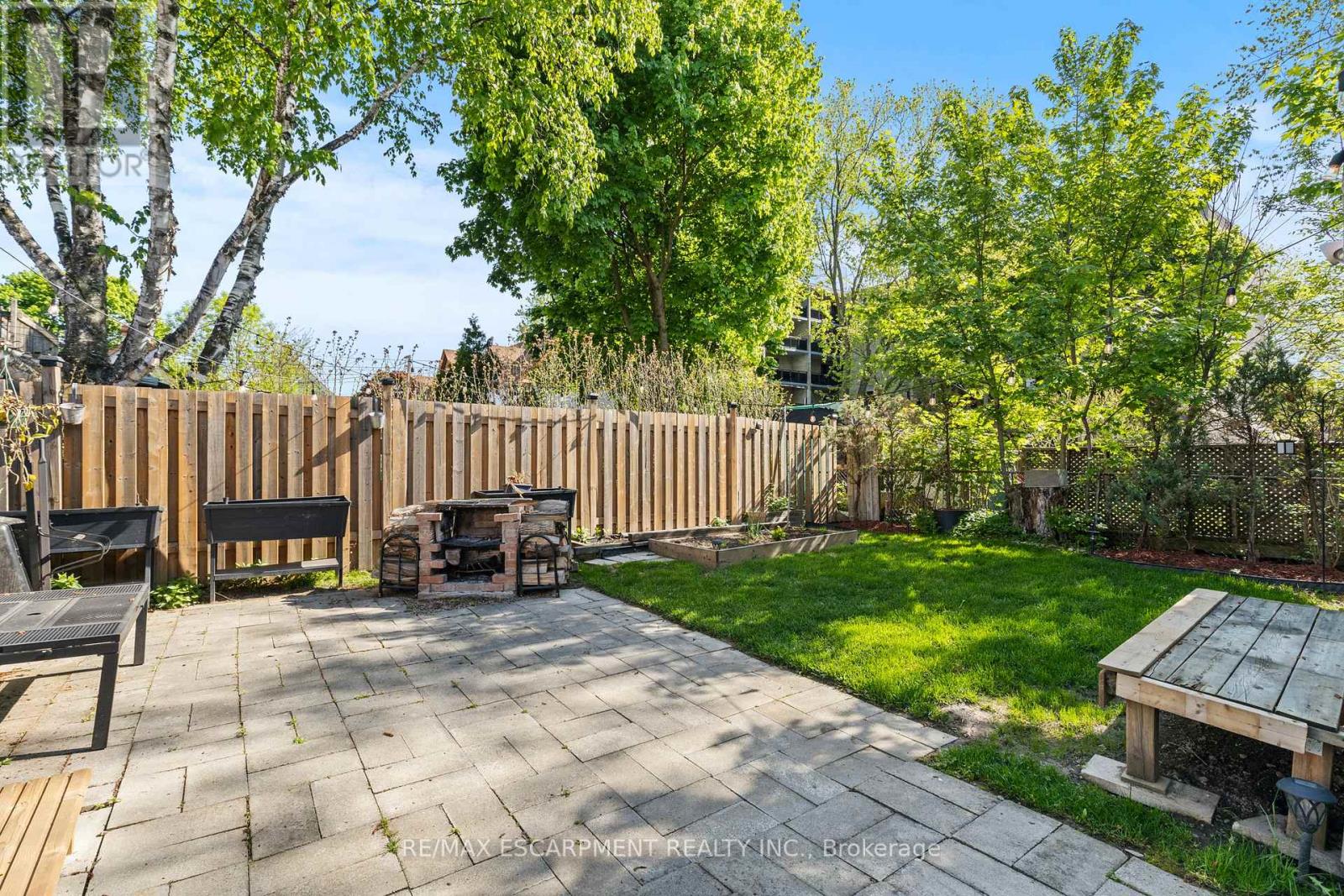 4774 Saint Clair Avenue E, Niagara Falls, Ontario  L2E 3T1 - Photo 44 - X12533250