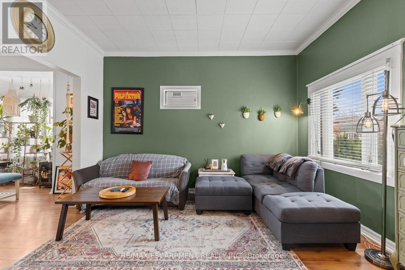 4774 Saint Clair Avenue E, Niagara Falls, Ontario  L2E 3T1 - Photo 6 - X12533250