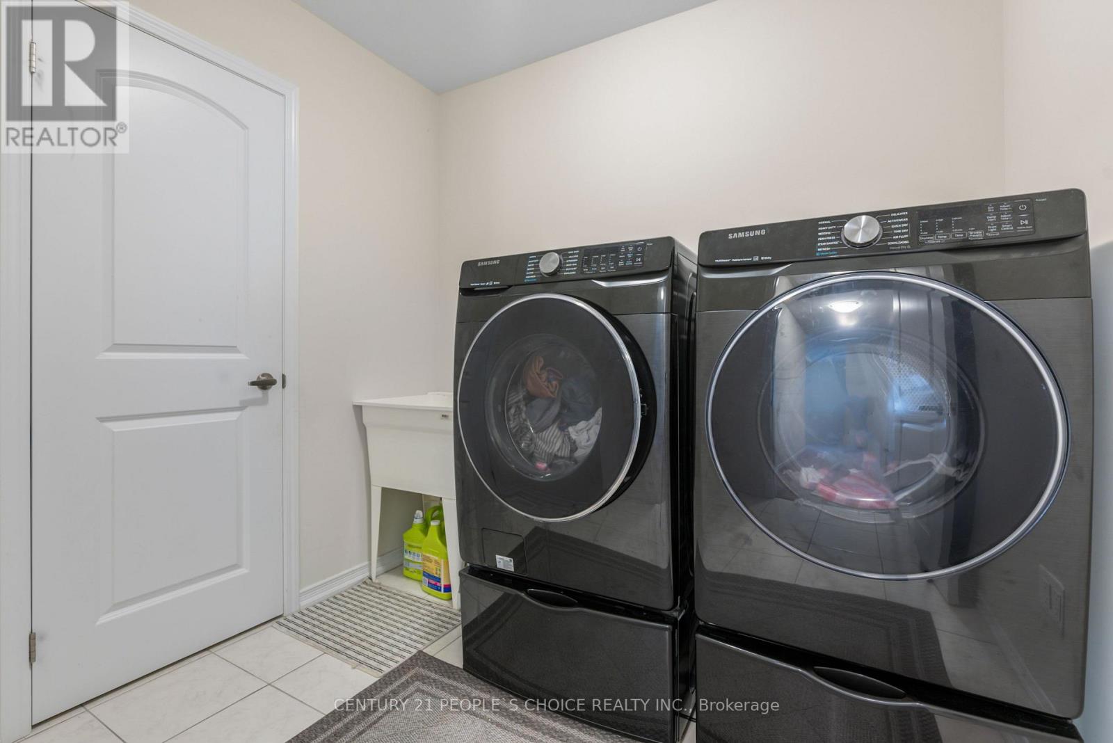 8670 Chickory Trail, Niagara Falls, Ontario  L2H 3S5 - Photo 25 - X12533284