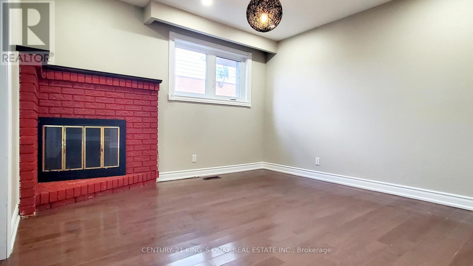 136 Valdor Drive, Toronto, Ontario  M1V 1R5 - Photo 7 - E12533078