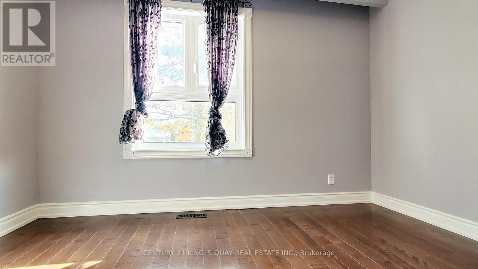 136 Valdor Drive, Toronto, Ontario  M1V 1R5 - Photo 15 - E12533078