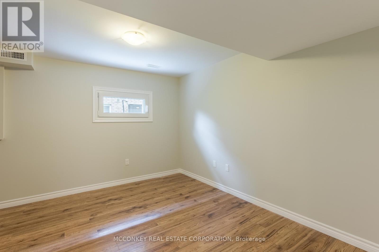 1563 Scollard Crescent, Peterborough, Ontario  K9H 0A8 - Photo 32 - X12399412