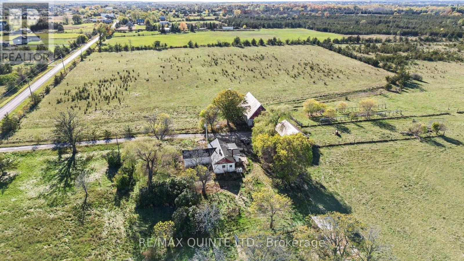 199 Jericho Road, Prince Edward County, Ontario  K0K 1W0 - Photo 3 - X12532922