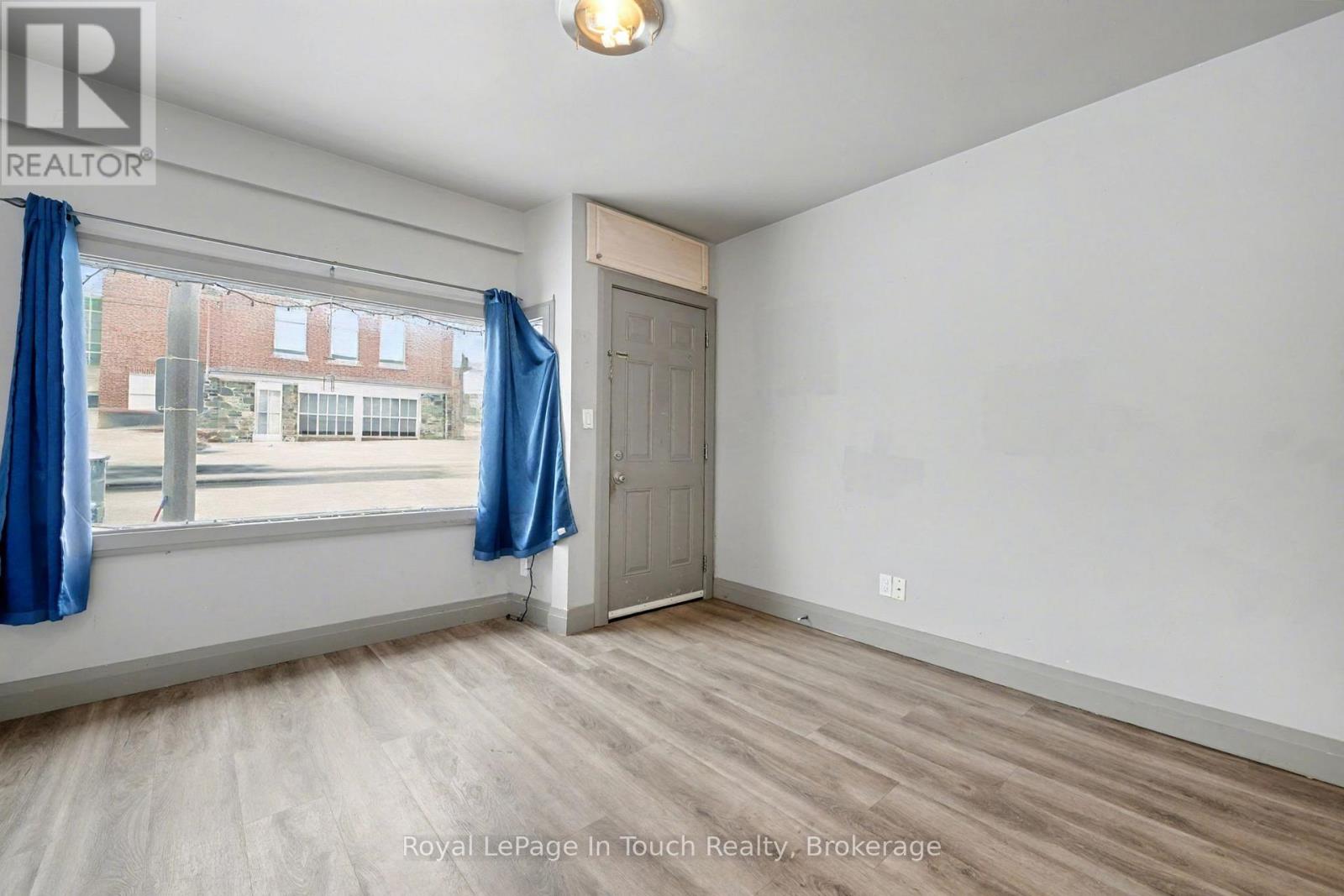 A - 7 Robert Street W, Penetanguishene, Ontario  L9M 1T9 - Photo 10 - S12533434