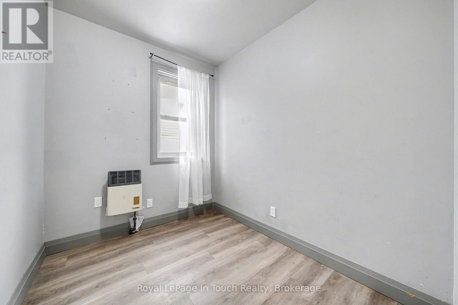 A - 7 Robert Street W, Penetanguishene, Ontario  L9M 1T9 - Photo 13 - S12533434