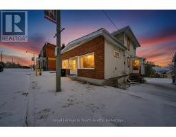 A - 7 ROBERT STREET W, Penetanguishene, Ontario