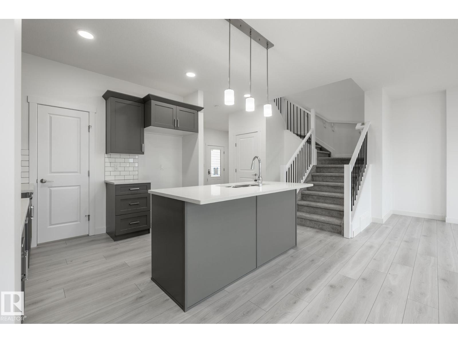 2411 189 St Nw, Edmonton, Alberta  T6M 3H9 - Photo 7 - E4452004