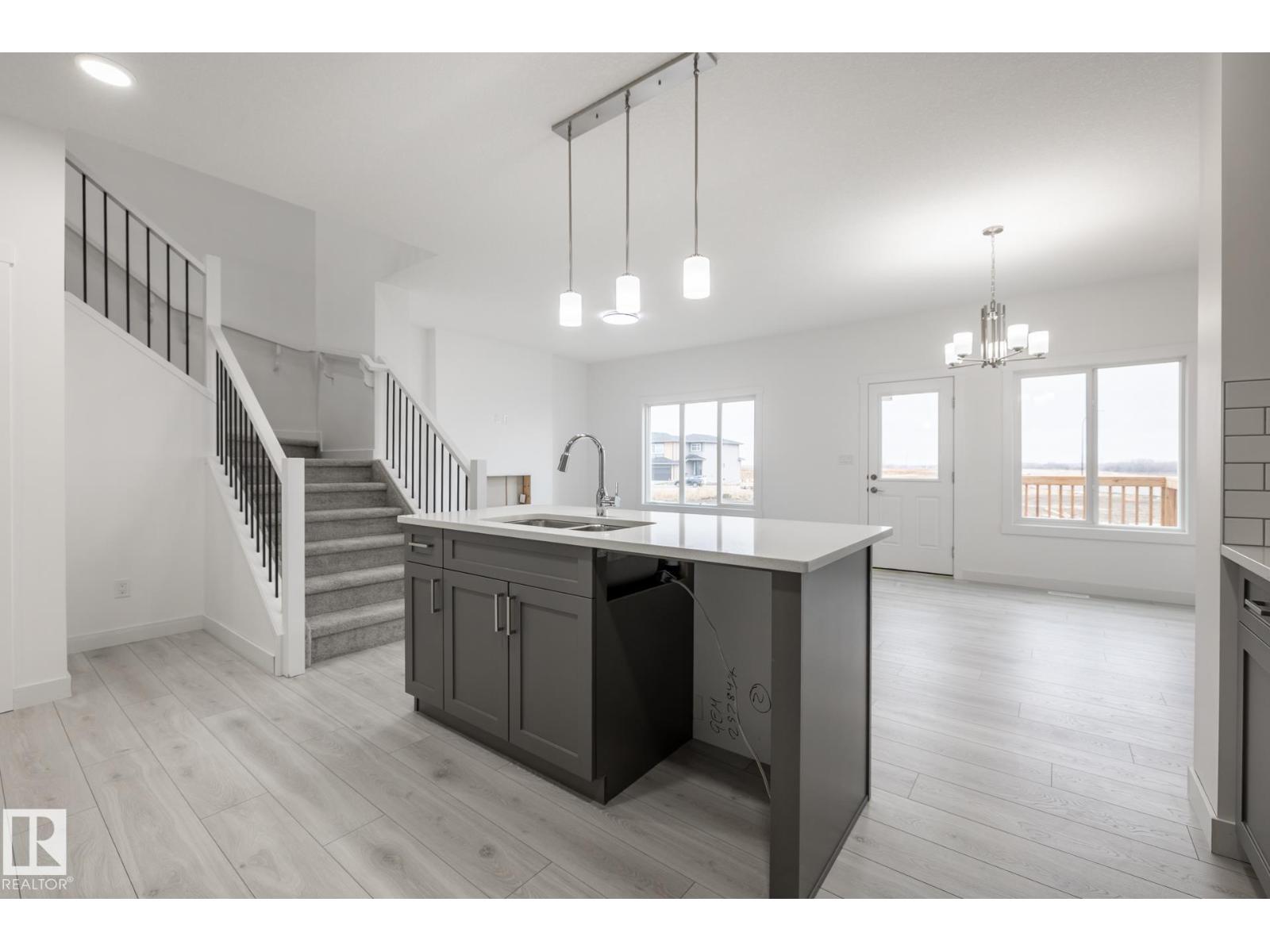 2411 189 St Nw, Edmonton, Alberta  T6M 3H9 - Photo 5 - E4452004