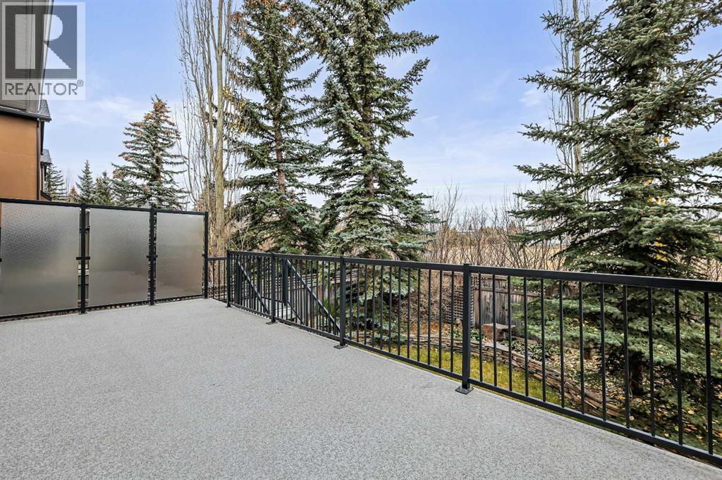 52 Aspen Meadows Green Sw, Calgary, Alberta  T3H 5J9 - Photo 27 - A2268792
