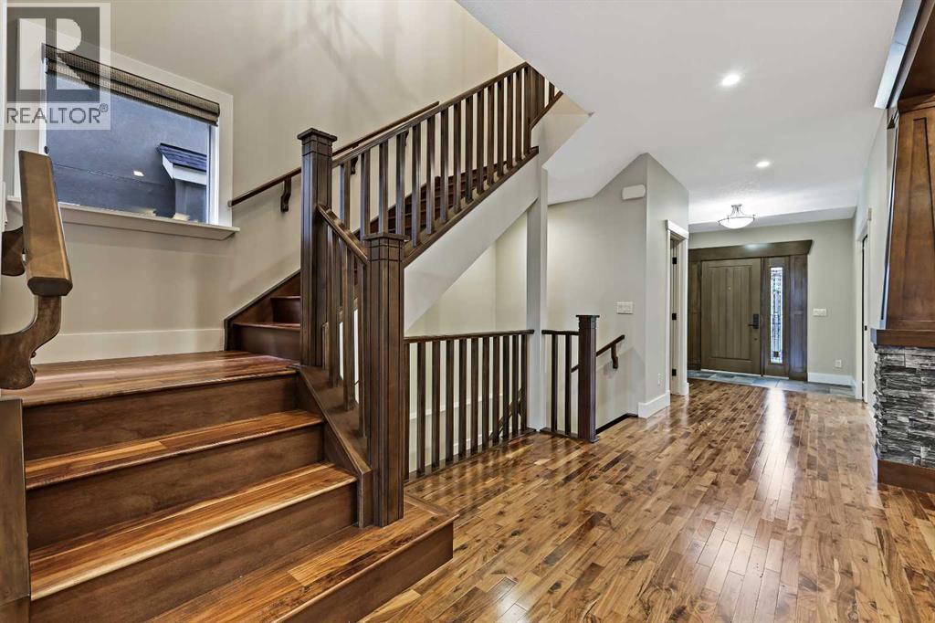 52 Aspen Meadows Green Sw, Calgary, Alberta  T3H 5J9 - Photo 5 - A2268792