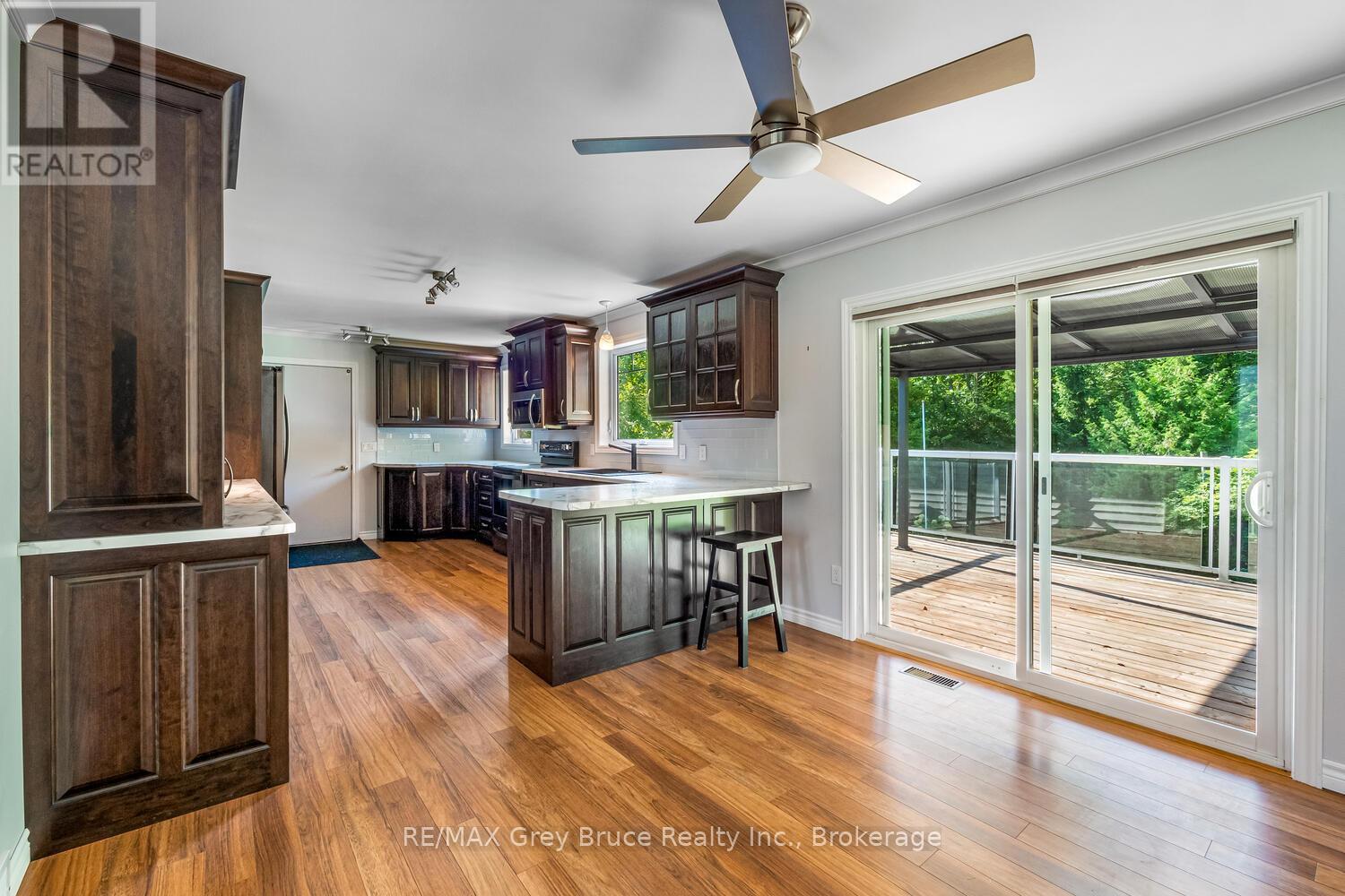 699 20th Street W, Owen Sound, Ontario  N4K 4E1 - Photo 12 - X12533340