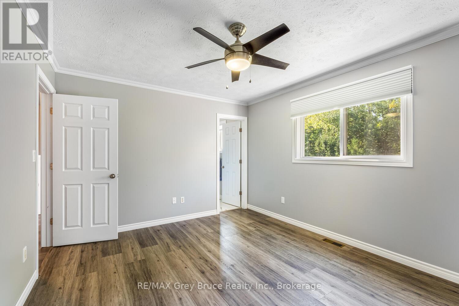 699 20th Street W, Owen Sound, Ontario  N4K 4E1 - Photo 16 - X12533340