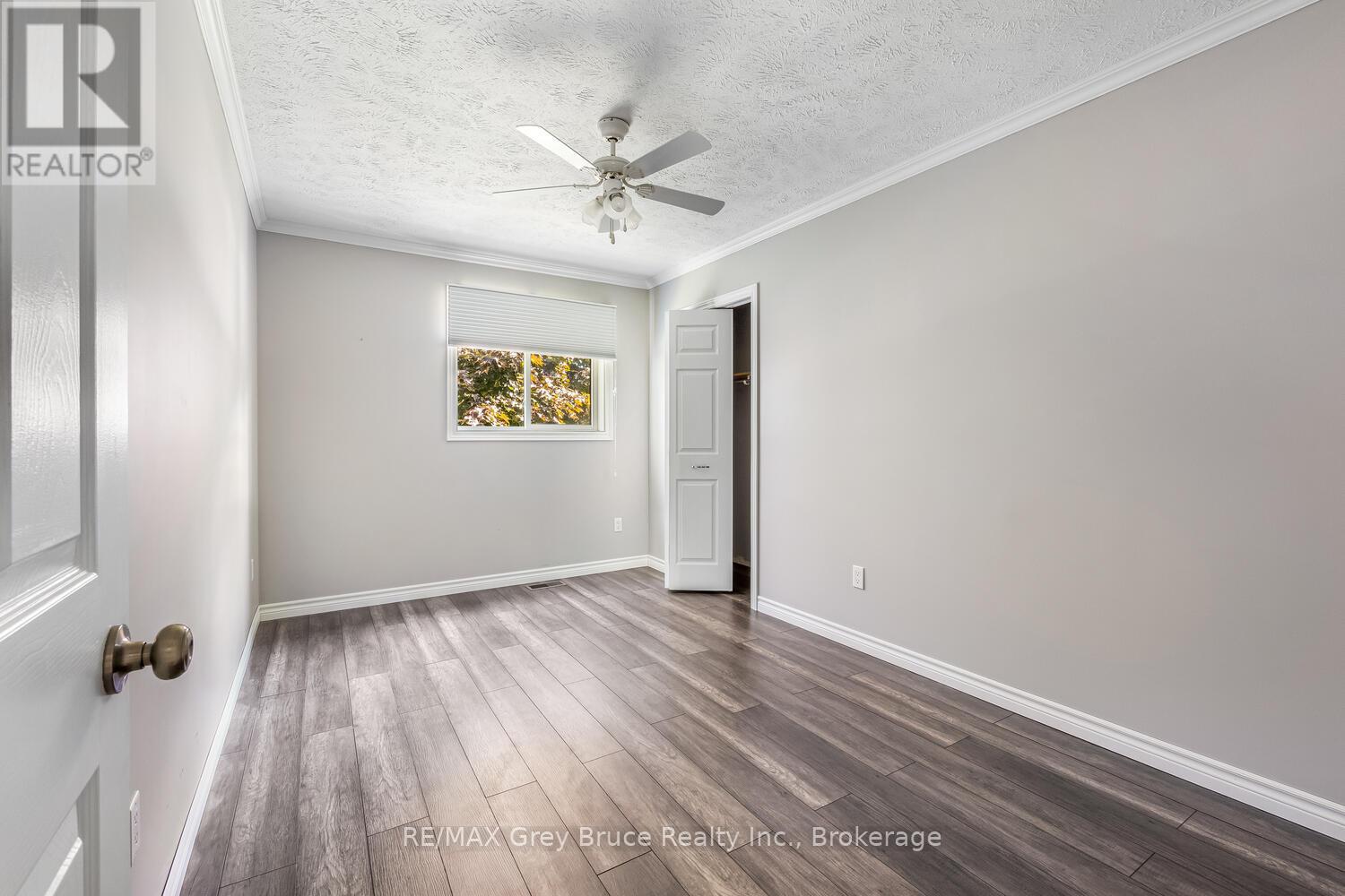 699 20th Street W, Owen Sound, Ontario  N4K 4E1 - Photo 19 - X12533340