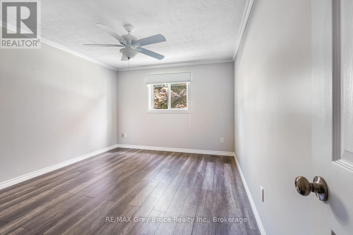 699 20th Street W, Owen Sound, Ontario  N4K 4E1 - Photo 20 - X12533340