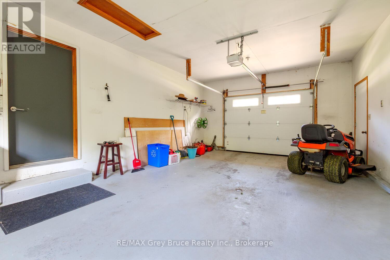 699 20th Street W, Owen Sound, Ontario  N4K 4E1 - Photo 27 - X12533340