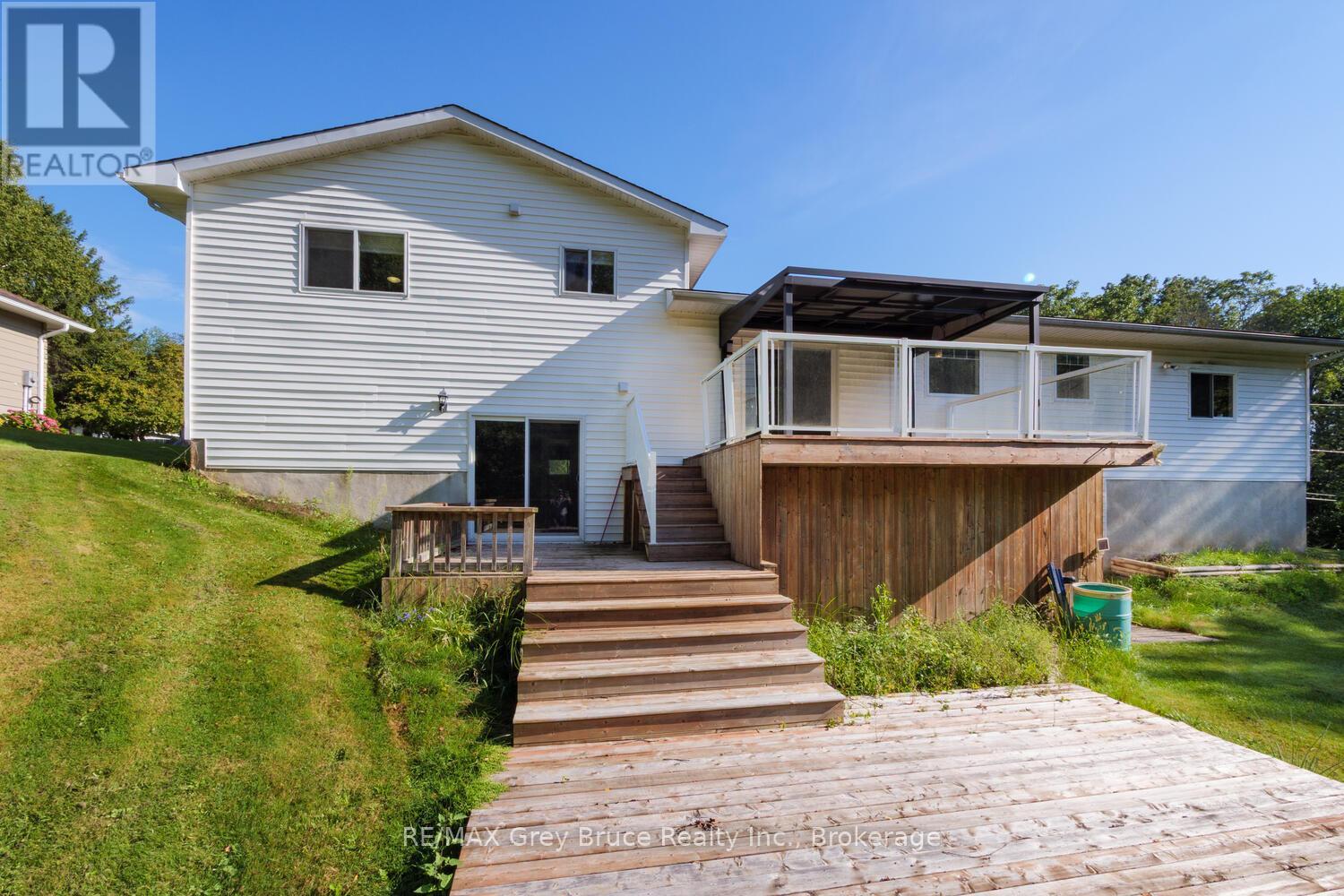 699 20th Street W, Owen Sound, Ontario  N4K 4E1 - Photo 34 - X12533340